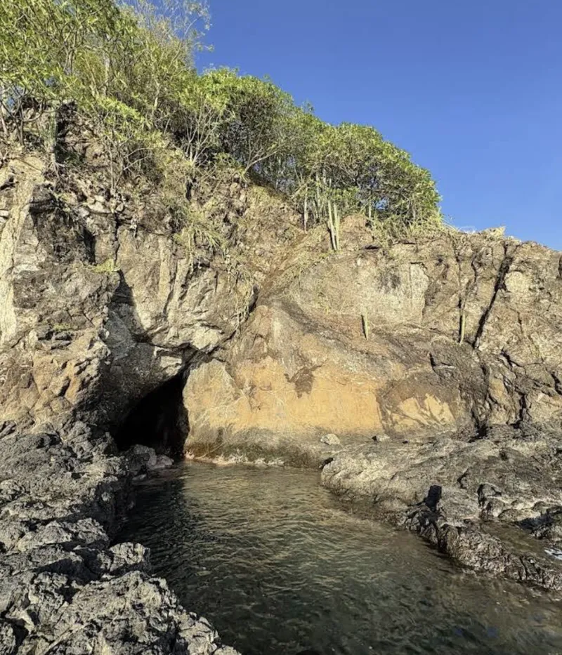 ISLETA EL COCO — Tourist information, Playas del Coco & Hermosa
