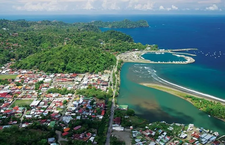 MANUEL ANTONIO & QUEPOS — Beach, Costa Rica