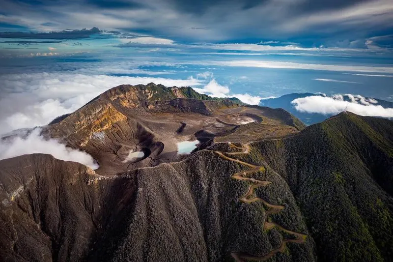 PARQUE NACIONAL VOLCÁN TURRIALBA — Parque / Atracción, Costa Rica